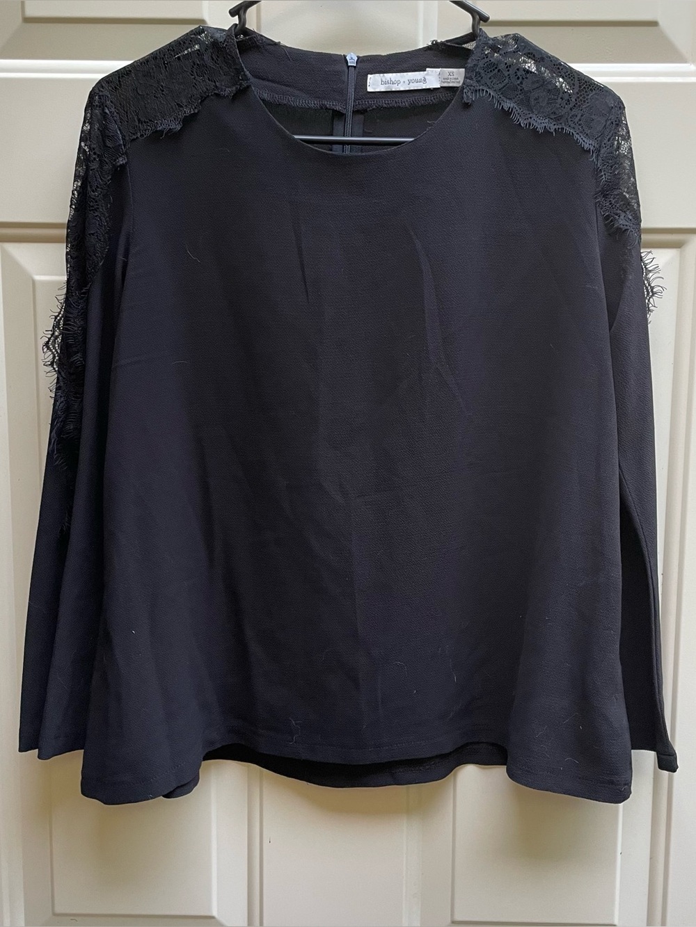 Bishop & Young black lace sleeve blouse top Women XS EUC